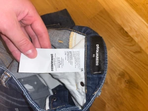 Dsquared2 byxor - 9/10 cond, knappt använda, kommer med tags och kvitto 