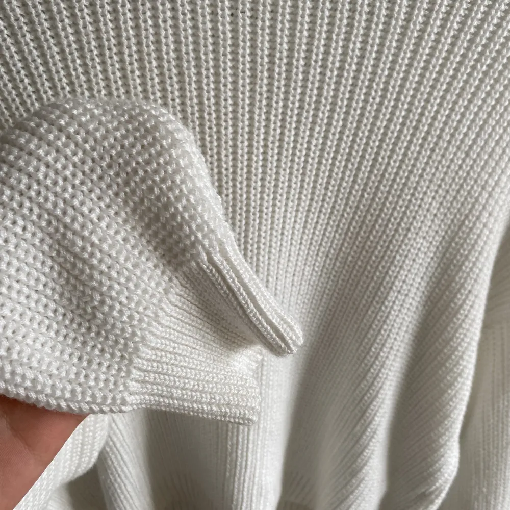 Vit stickad tröja från Even & Odd. Bra skick, Storlek S, vit.. Tröjor & Koftor.