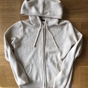 Kofta  - En söt kofta från brandy Melville 