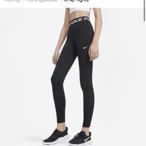 Säljer mina Nike pro tights. Skriv gärna via funderingar och annat🙂priset kan diskuteras.