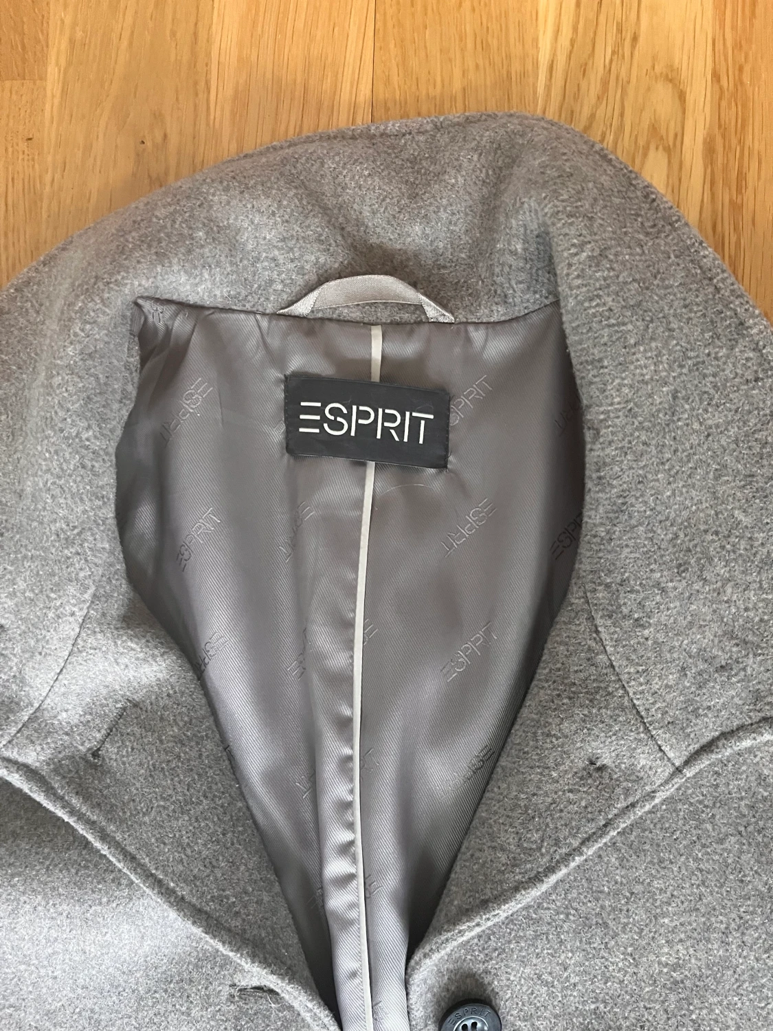 Fin ullkappa Esprit  - 90