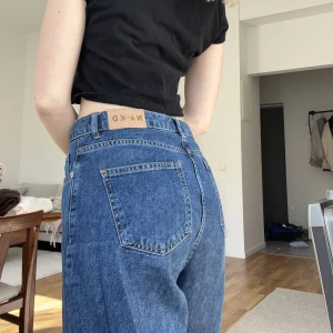 Jeans från NAKD💙 - Lite oversized blå jeans från NAKD💙 i toppskick.