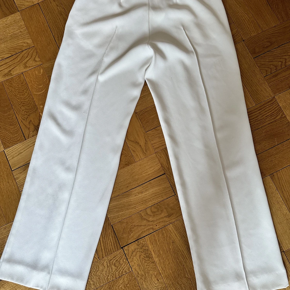 Vita Kostymbyxor - 90