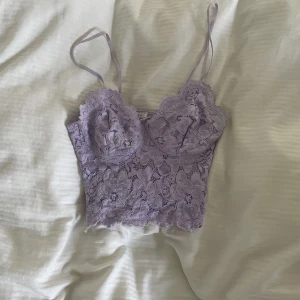 Linne i spets - Väldigt bekvämt linne i spets