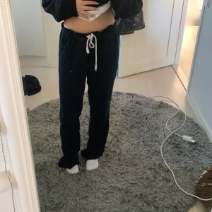 roxy linnebyxor  - Jätte fina linnebyxor från roxy, använda några gånger! 