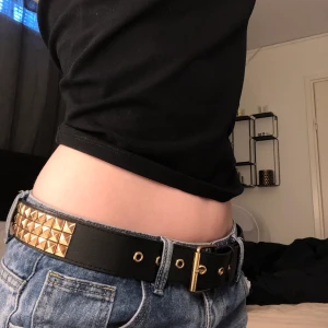 Skärp 🖤 - Nit skärp, 80kr, som ny, kontakta vid frågor & intresse ❤️