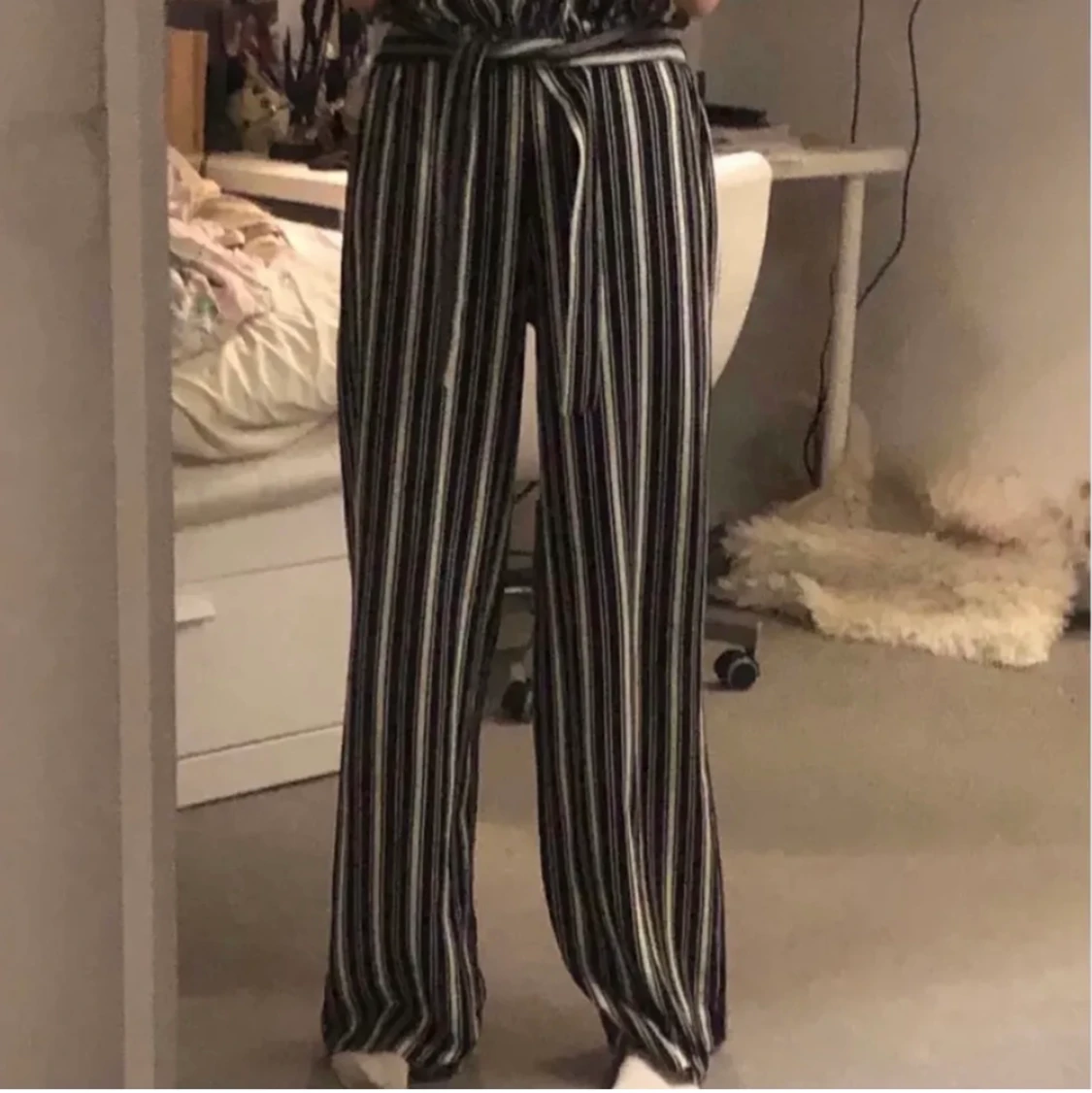Svarta randiga byxor - 90