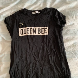 Queen b T-shirt  - 🐝 