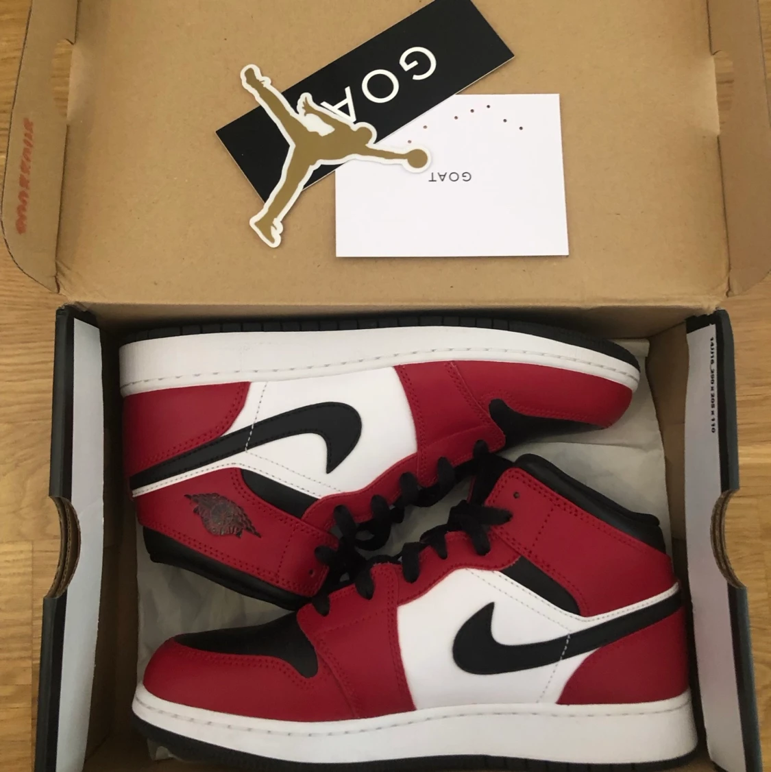 Air Jordan Mids  - 90