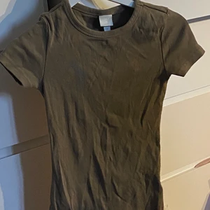 Grön T-Shirt - Bra skick. Använd fåtal gånger. 