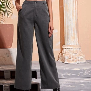 Byxor från shein - Tyvärr för små för mig:( köparen står för frakten. Stl 36:)