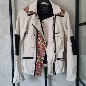 Jacka Maison Scotch  - Underbar jacka, perfekt till våren. Toppskick, som ny! Storlek 2 (S/M)