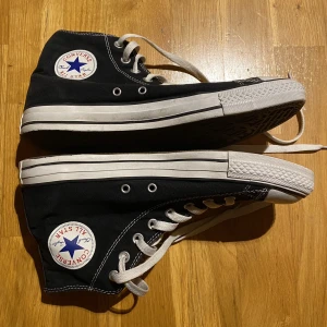 Converse High Top - Använt skick!