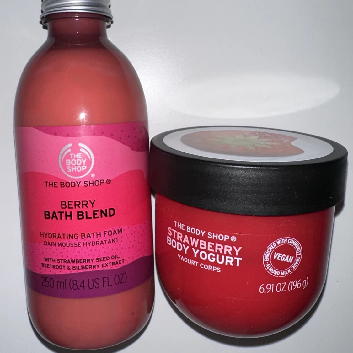 Strawberry BODY YOGURT+ BATH FOAM