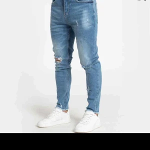 Jeans slimfit - Size: 34/34 Märke: Bee Inspired 