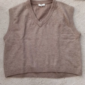 Nitted vest - Brand new, never used nitted vest from h&m.