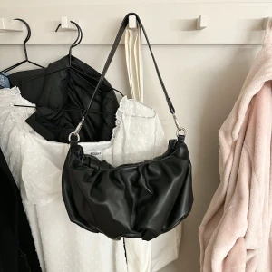 Ny väska - Oanvänd handväska! 200kr+frakt