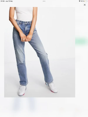 Jeans från asos  - Jeans från asos. Köpta för 509kr i slutet av sommaren. Använda fåtal ggr. Ca 3-4