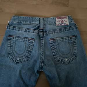 True religion jeans som jag säljer pga att de var för små. Köpta på plick men innan från Sellpy. 150 kr + frakt 