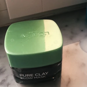 Puré Clay mask Loreal paris - Testad en gång. Skickas spårbart.
