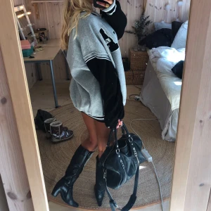 Bomberjacka / collagejacka - Som ny💕