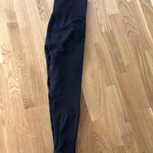 Gravidtights - Träningstights gravid, mörkblå