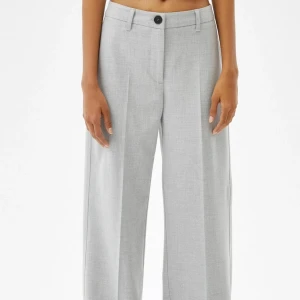 Kostymbyxor - Säljer dessa helt nya oanvända kostymbyxor! 