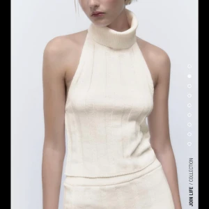 Halterneck topp - Snygg halterneck tröja från zara. Storlek M och endast använd en gång💞