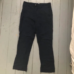 linnrbyxor - snygga linnebyxor jag köpte på plick men aldrig använt själv! Frakt tillkommer:) 