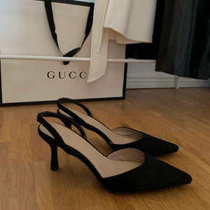 Klackar  - Klackar från Forever21 i storlek 41. Säljer för 150kr 👠 