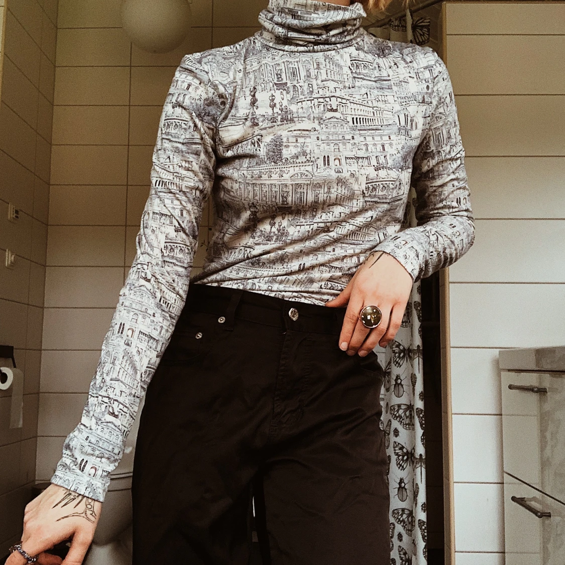 Ljusblå mönstrad polotröja  - 90