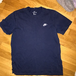 Retro Nike t-shirt  - Köpt på second hand. Fint skick! 