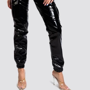 Sökes! MADLADY x Lisa Anckarman  - VINYL DREAM CARGO byxor xl sökes  Obs skriv pris vad du vill ha för dom 