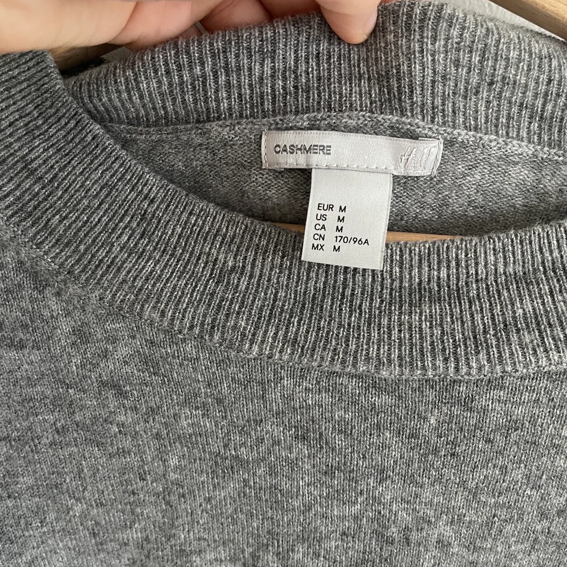 Grå cashmere H&M - 90