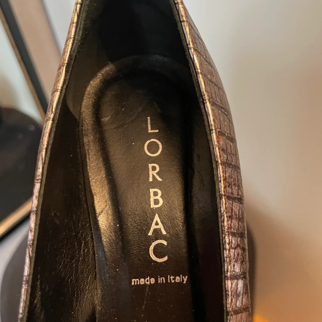 Silvriga skin klackar  - 90