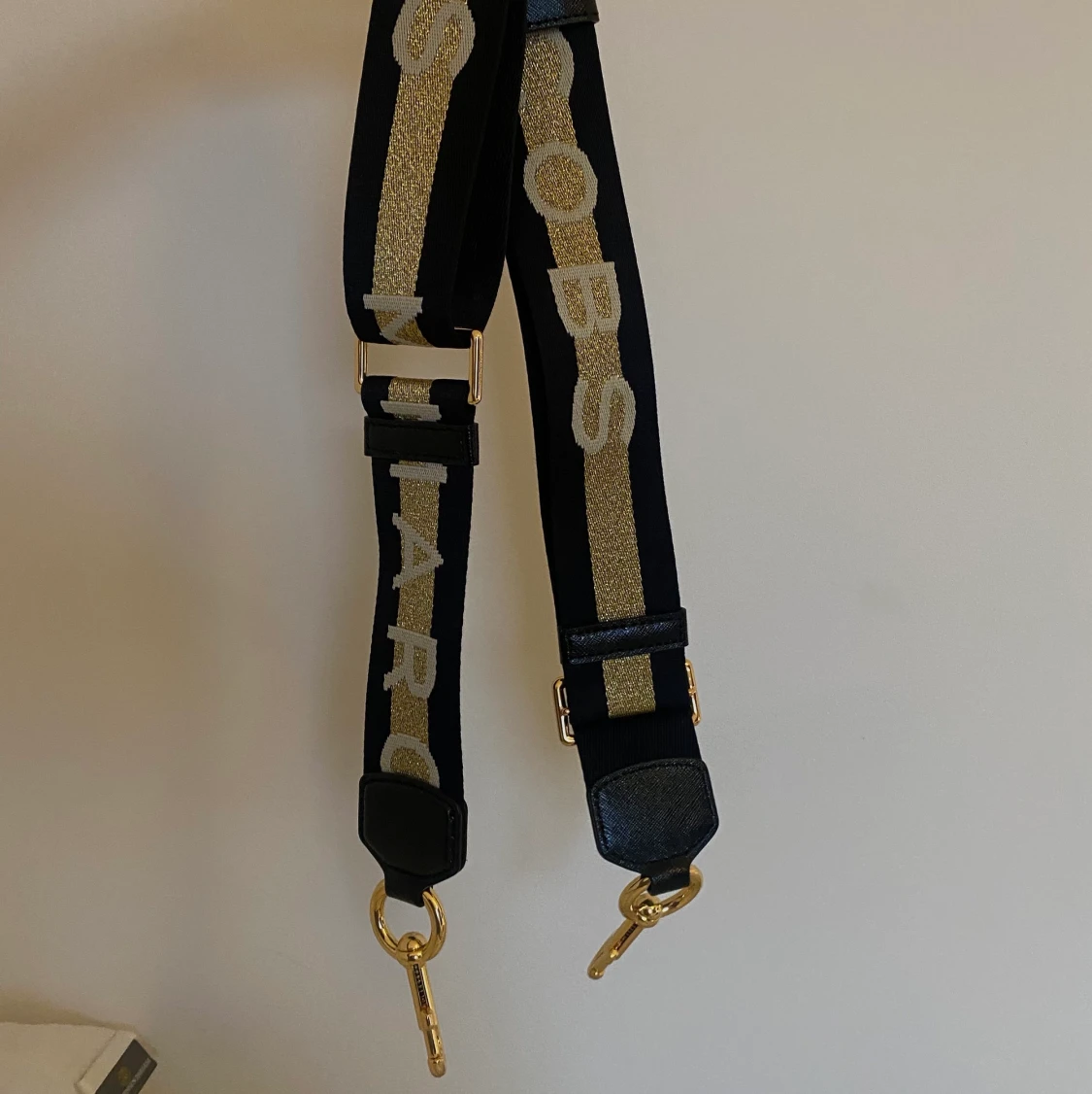 Marc Jacobs strap - 91