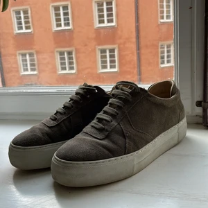 Arigato skor - Mörkgröna Arigato sneakers i stl 37. Superfint skick.