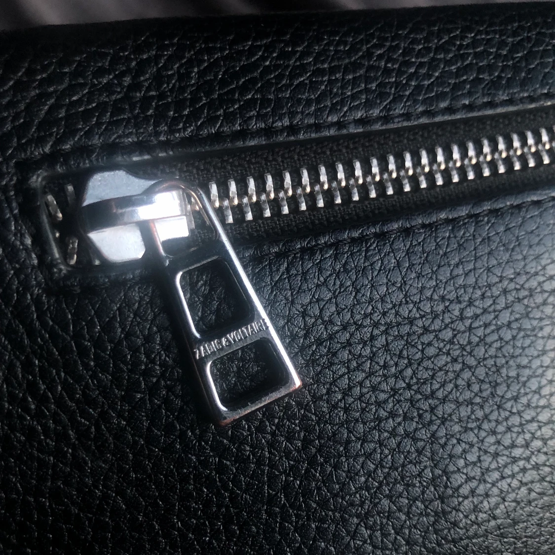 Zadig Voltaire väska - 90