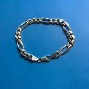 Silverarmband  - Äkta silver med stämpel 925 på Mer information bara skriv! 