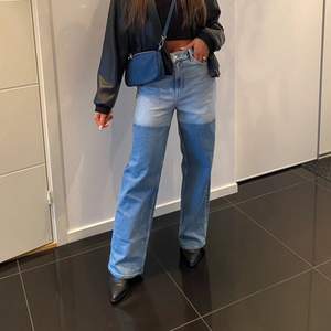 Så coola jeans köpta på H&M 💙💙