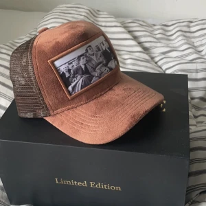 Maggiore keps - Lätt använd, nyskick. Tar emot bud