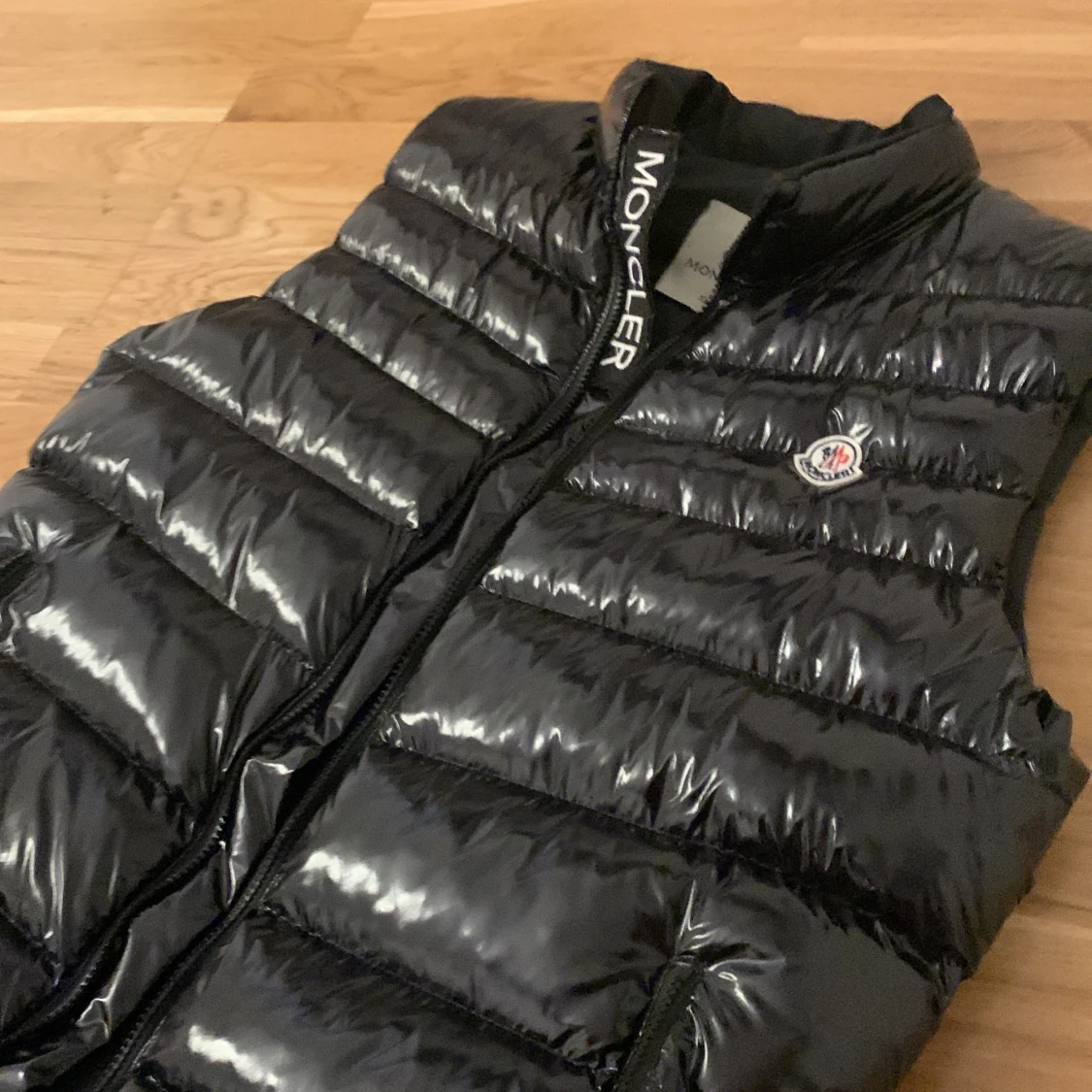 Moncler väst - 90