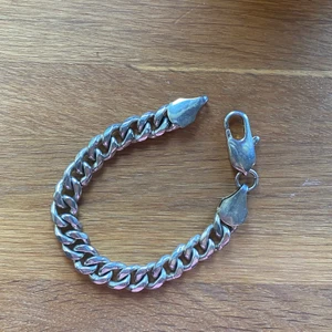 Silverarmband - Silverarmband i silver (se stämpel). Köpare står för frakt 