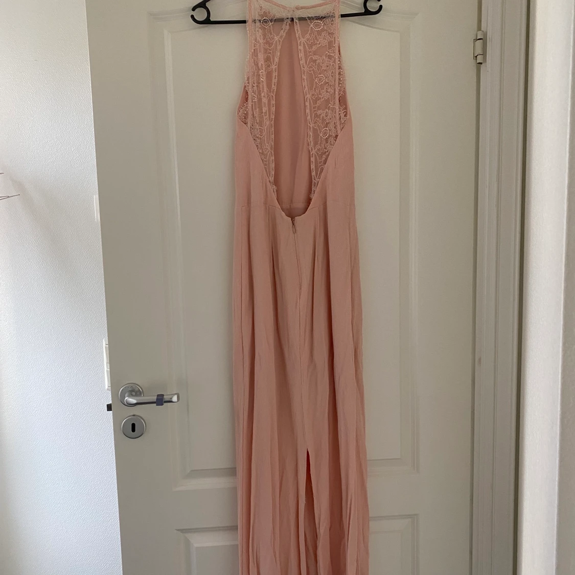 Samsoe samsoe klänning med djup spetsrygg  - 90