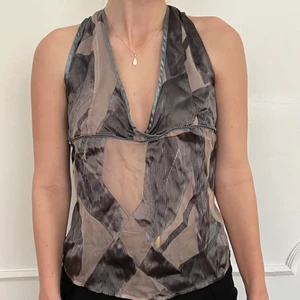 y2k unik topp - storlek: M . möts upp i stockholm eller fraktar 🖤