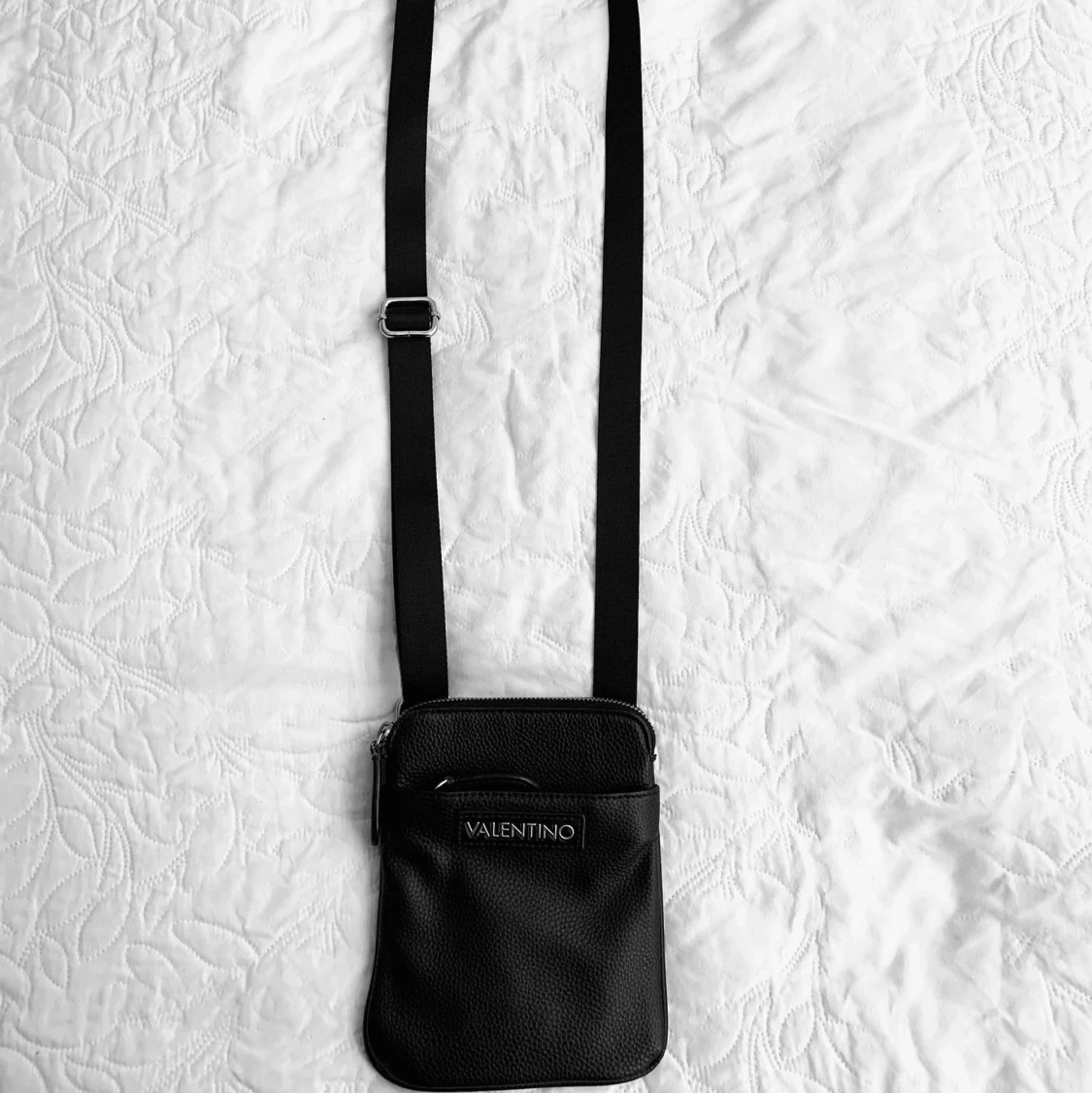 Valentino axelremsväska - 90