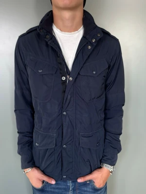 Ralph Lauren Jacka - Strl - S | Skick - 8/10 | Nypris - ca 4000kr | Vid minsta lilla fundering är det bara att höra av sig!