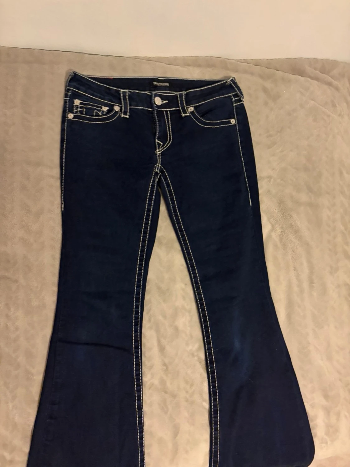 Mörkblå bootcut jeans True Religion