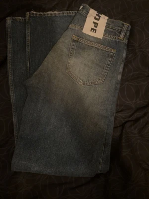 Hope rush jeans  - Hope rush Jeans. Storlek 29/32. Bara testat dom hemma