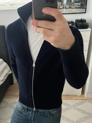 Arket cardigan  - Nytt skick 
